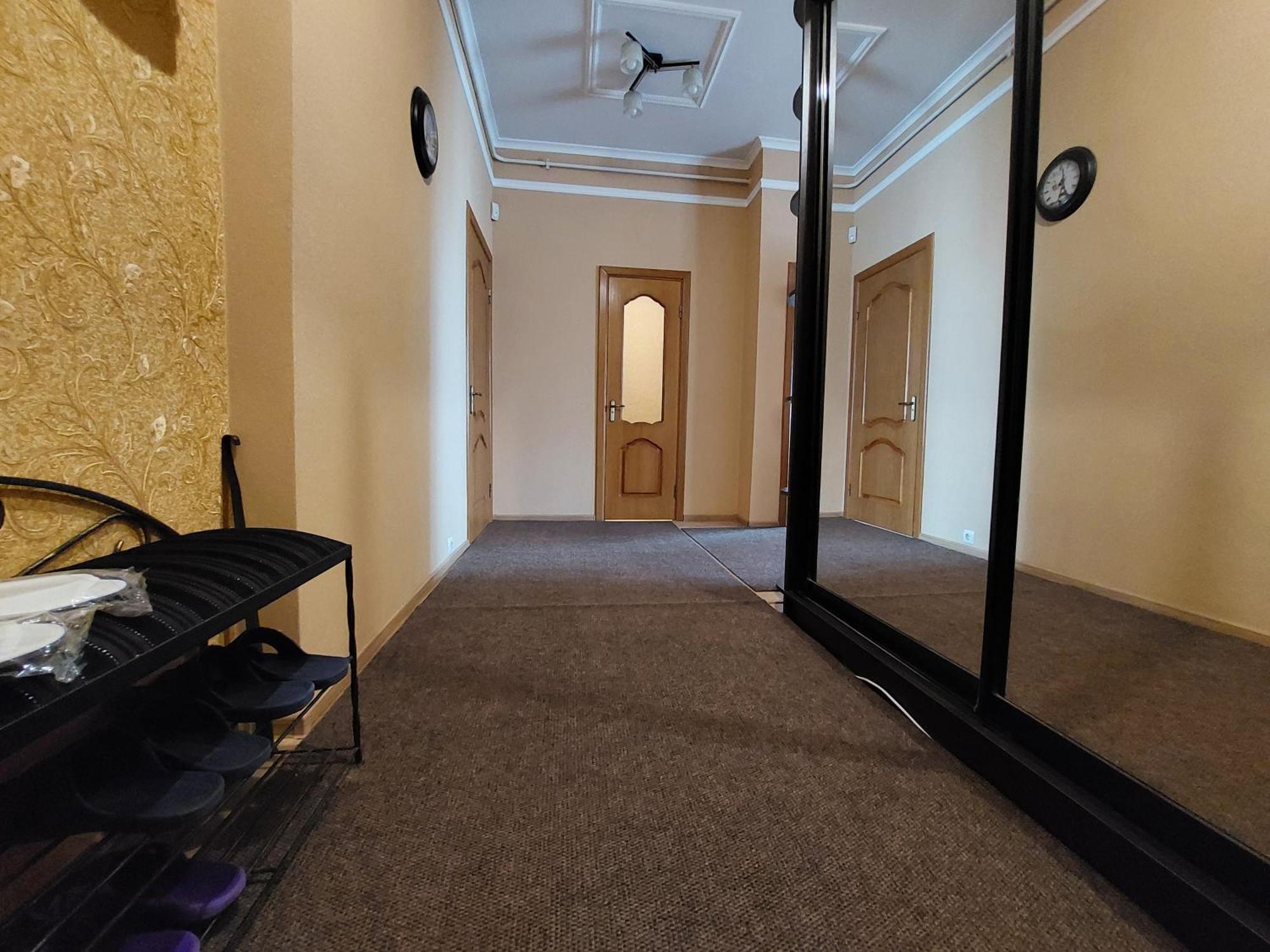 Двокімнатні Апартаменти У Центрі Lutsʼk Exteriör bild